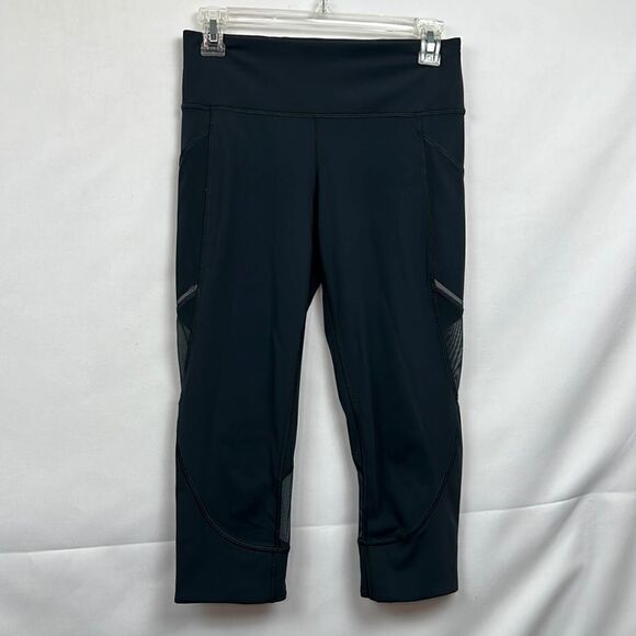 Lululemon gray and mesh cropped leggings size 6 EUC - Picture 1 of 10